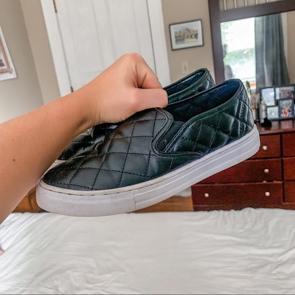 easy slip on sneakers